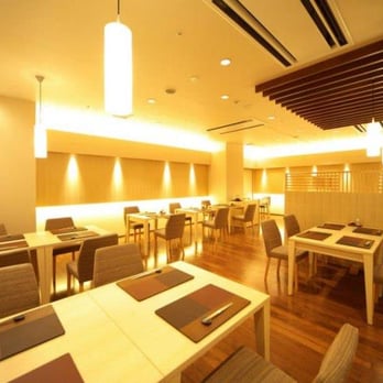 Commercial dining space lighting by Turn Electric